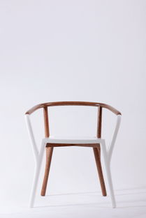 手機版Y腿堆疊椅 技術開發與銷售新標桿，榮膺印尼家具設計獎